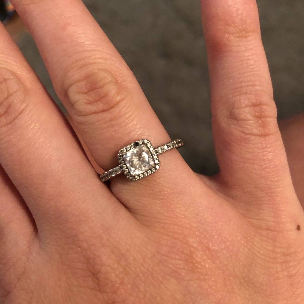 Pandora Ring